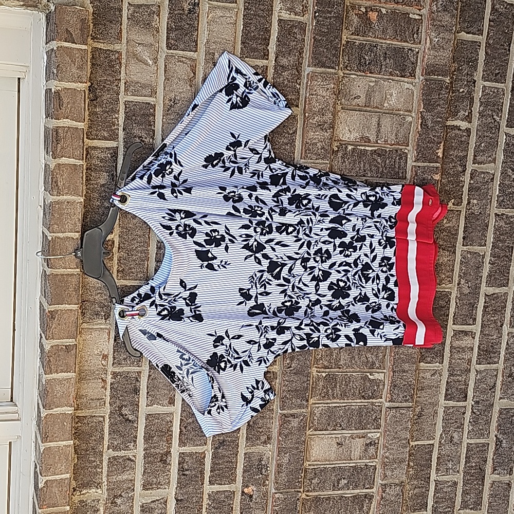 Tommy Hilfiger Cold Shoulder Floral Stripe Top Size 2X